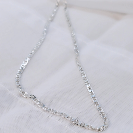 Sterling Silver Oval Beauty in Modern Mariner Necklace