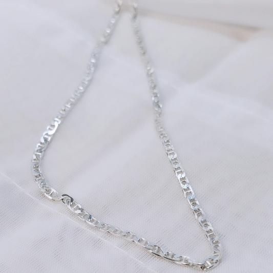 Sterling Silver Oval Beauty in Modern Mariner Necklace