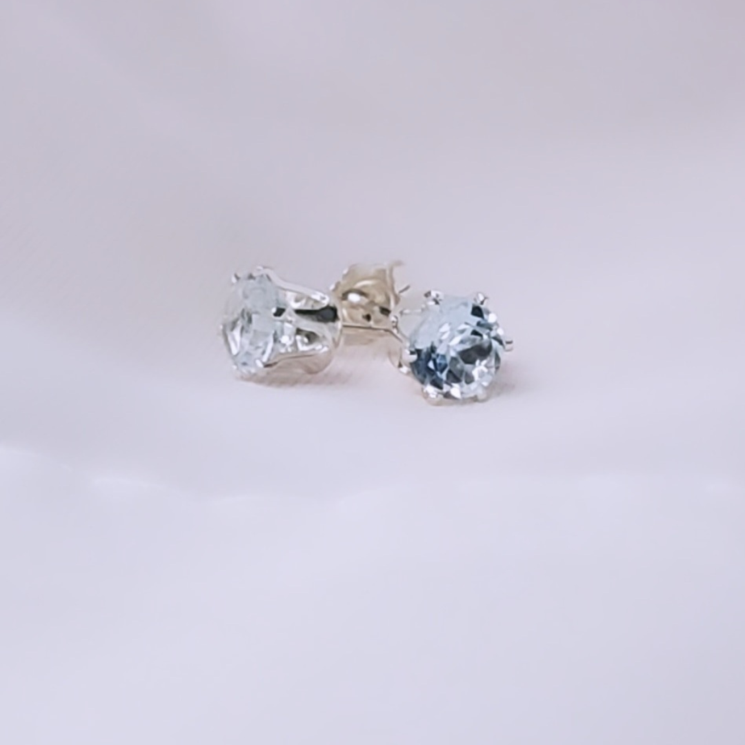 Topaz Treasures: Sky Blue Daily Sterling Silver Earrings