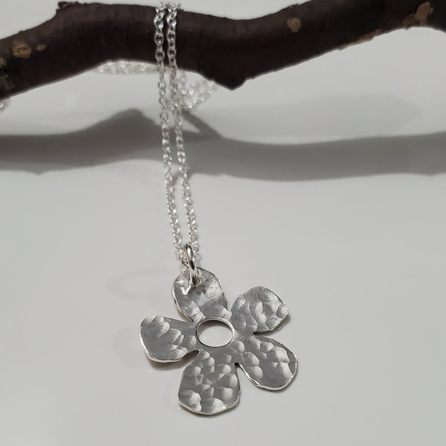 Flower Power Necklace - Plein De Vie Jewelry