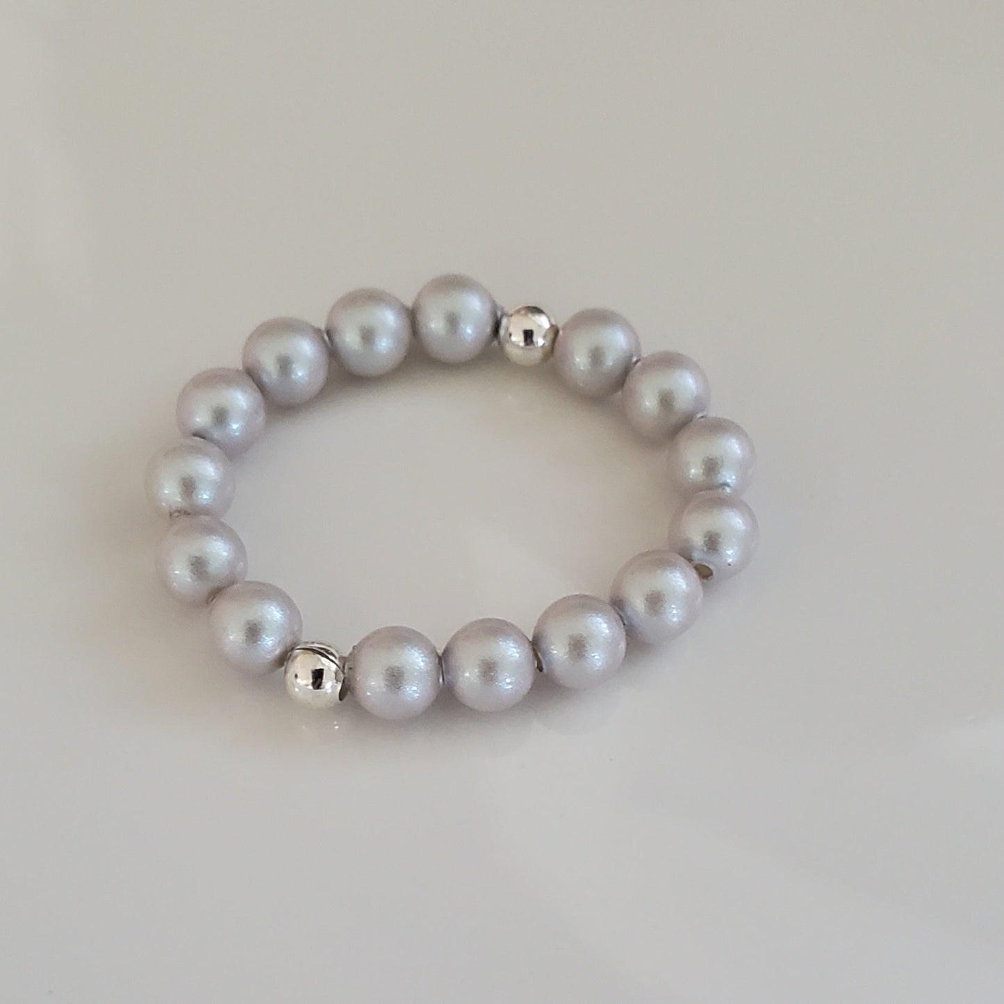 Iridescent Grey Pearl Stretch Ring