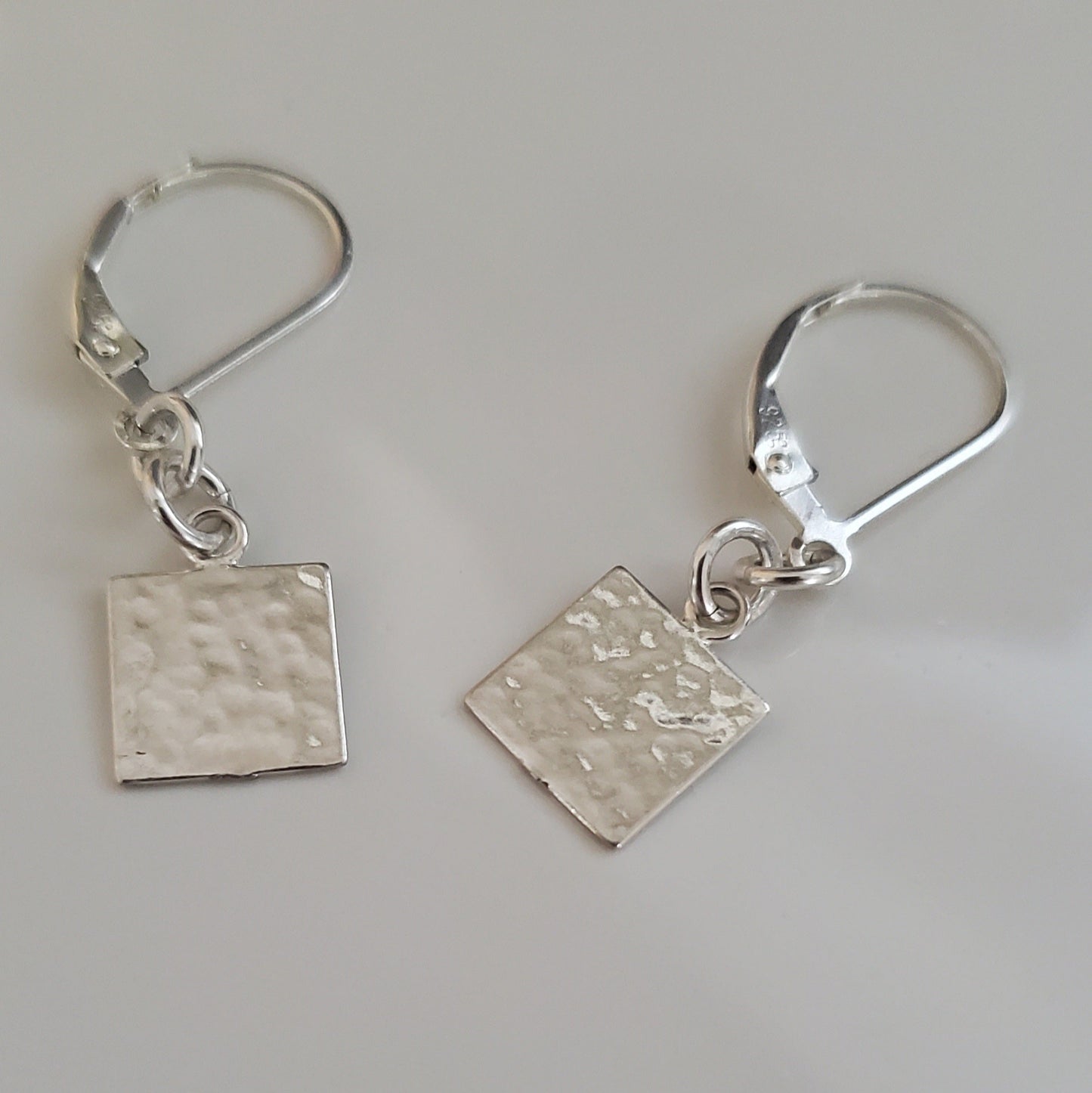 The Hammered Square Drop Earrings - Plein De Vie Jewelry