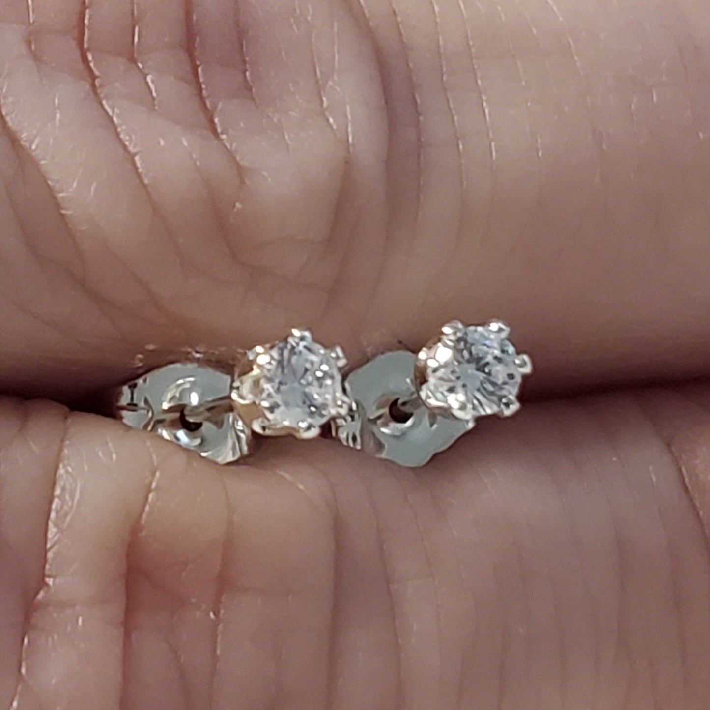 Brilliant Shine Cubic Zirconia Post Earrings