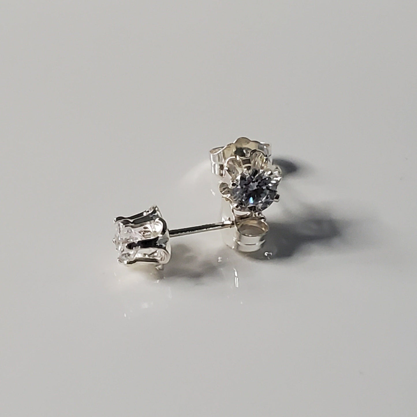 Brilliant Shine Cubic Zirconia Post Earrings