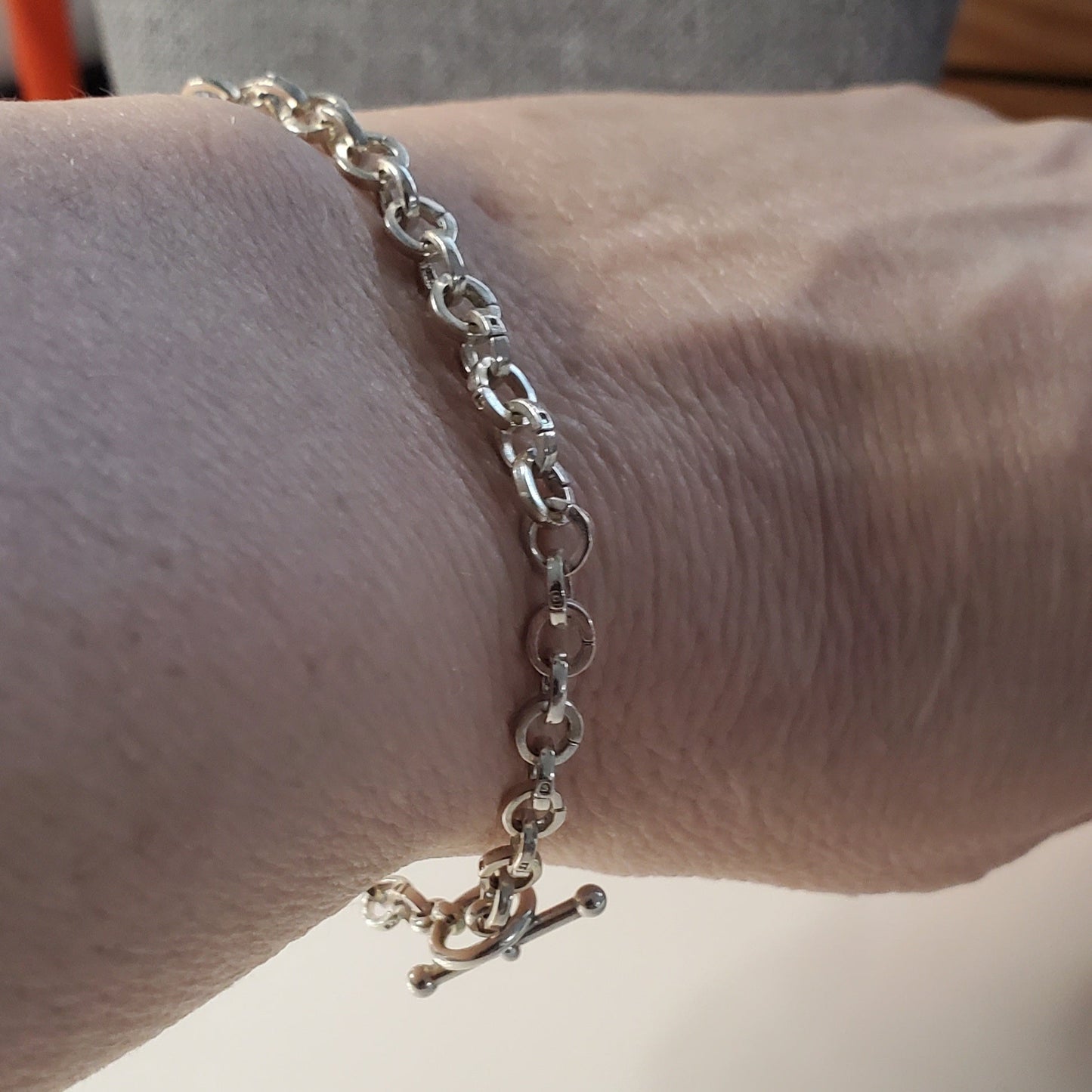 Timeless Elegance Oval Lock Bracelet