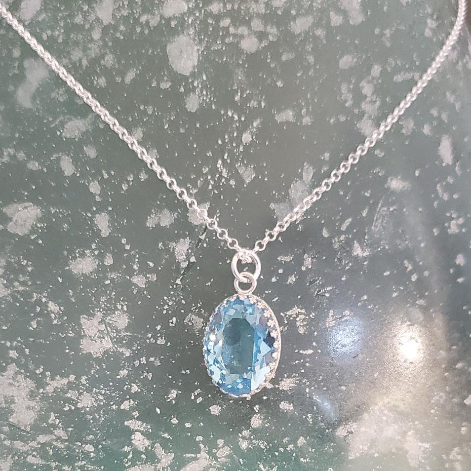 Radiance in Color – Swarovski Gemstone Necklace