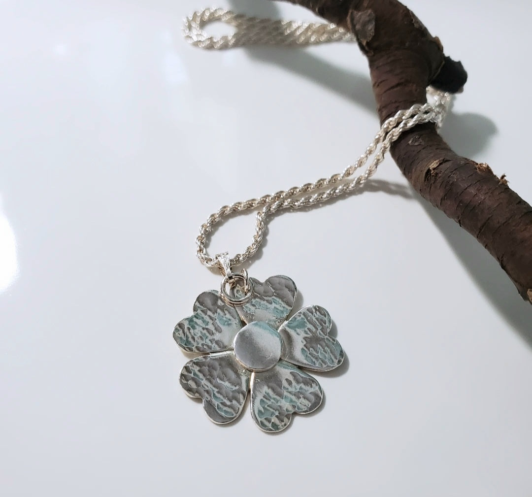 Heart Petal Sterling Silver Daisy Necklace