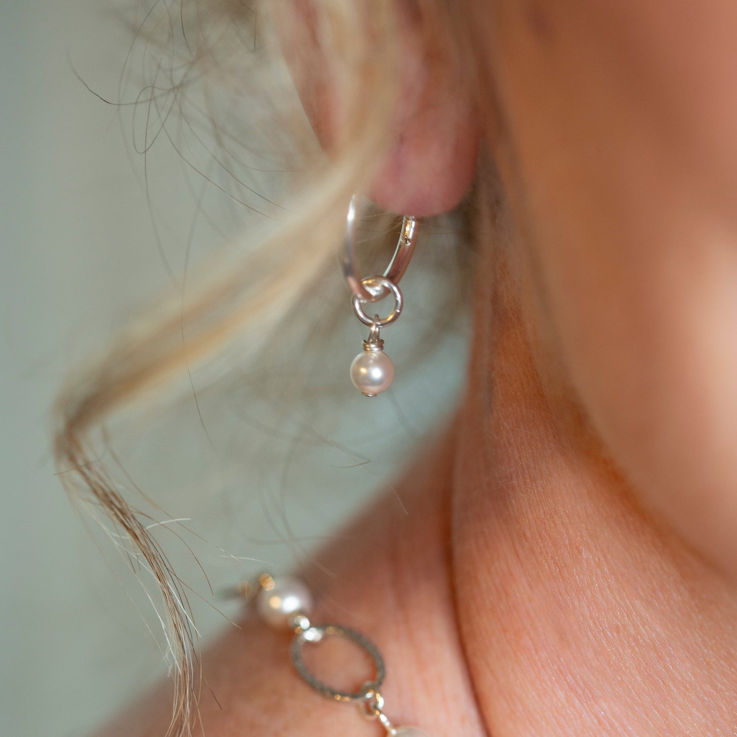 The Classic Hoop Earrings - Plein De Vie Jewelry