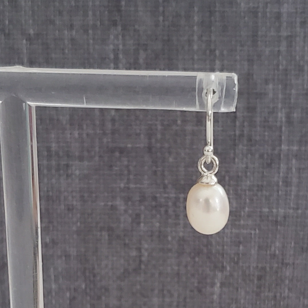 Pearl Grace Earrings - Plein De Vie Jewelry