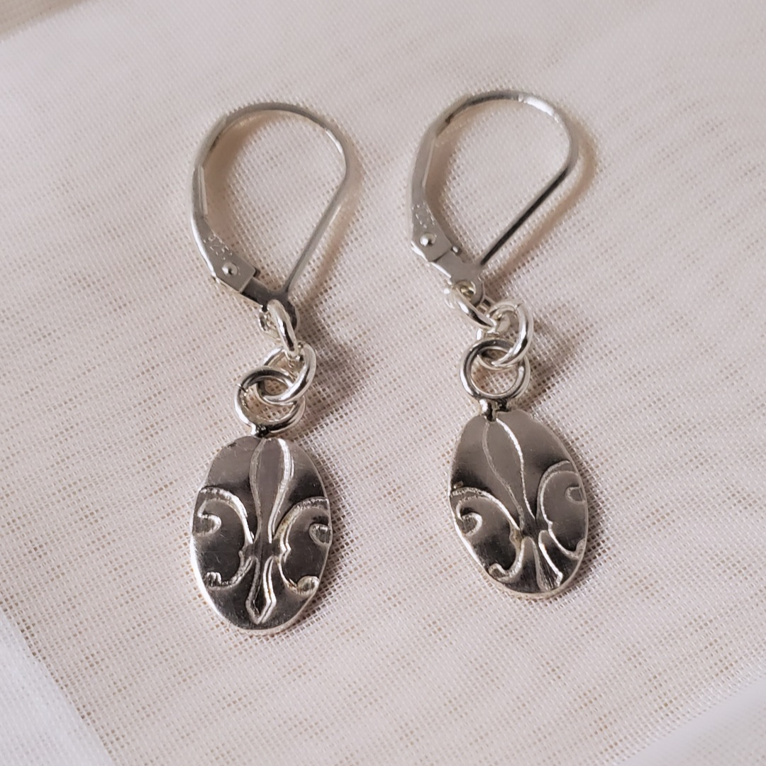 Sterling Silver Leverback Fleur-de-lis Oval Embossed Earrings