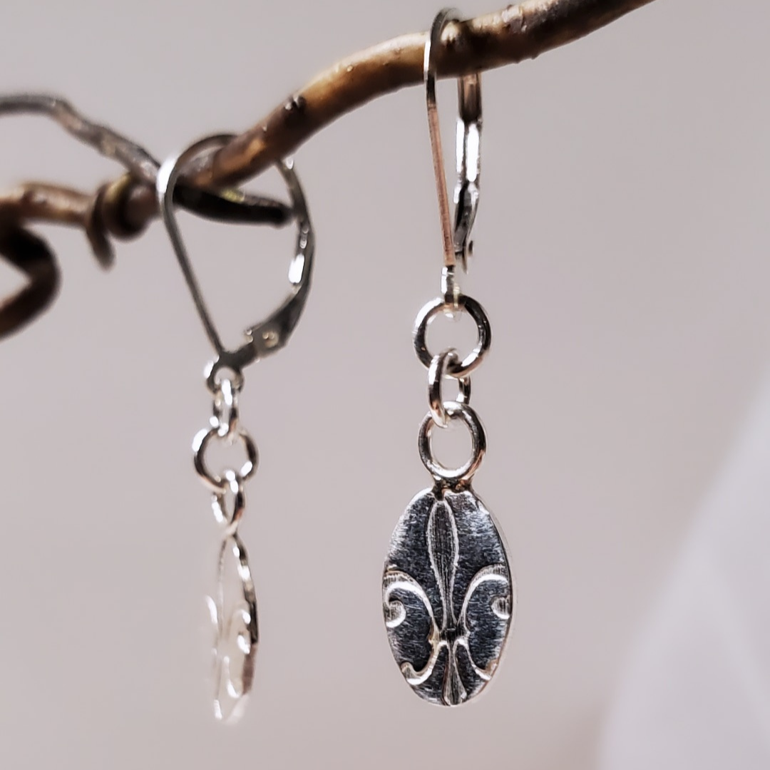 Sterling Silver Leverback Fleur-de-lis Oval Embossed Earrings