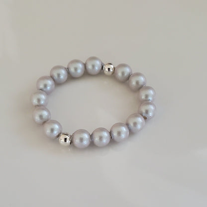 Iridescent Grey Pearl Stretch Ring - Plein De Vie Jewelry