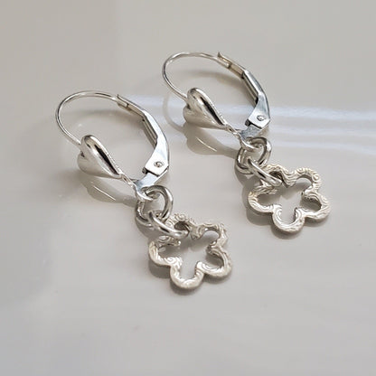 Love of Daisies: Heart Leverback Earrings - Plein De Vie Jewelry