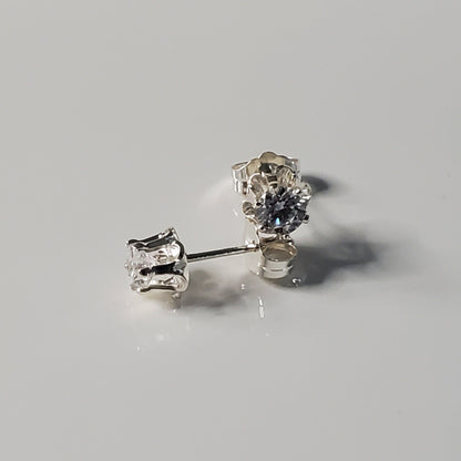 Brilliant Shine Cubic Zirconia Post Earrings - Plein De Vie Jewelry