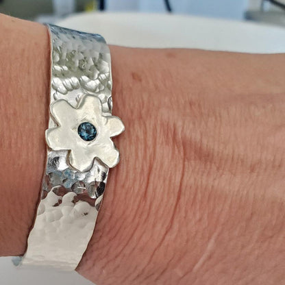 Sterling Silver Textured Cuff with Daisy Flower Plein De Vie Jewelry