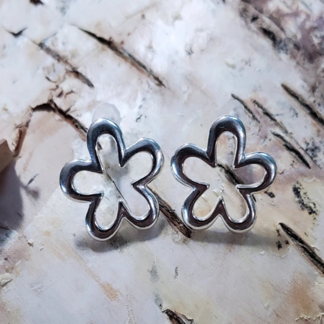 Sterling Silver Daisy Bloom Post Earrings