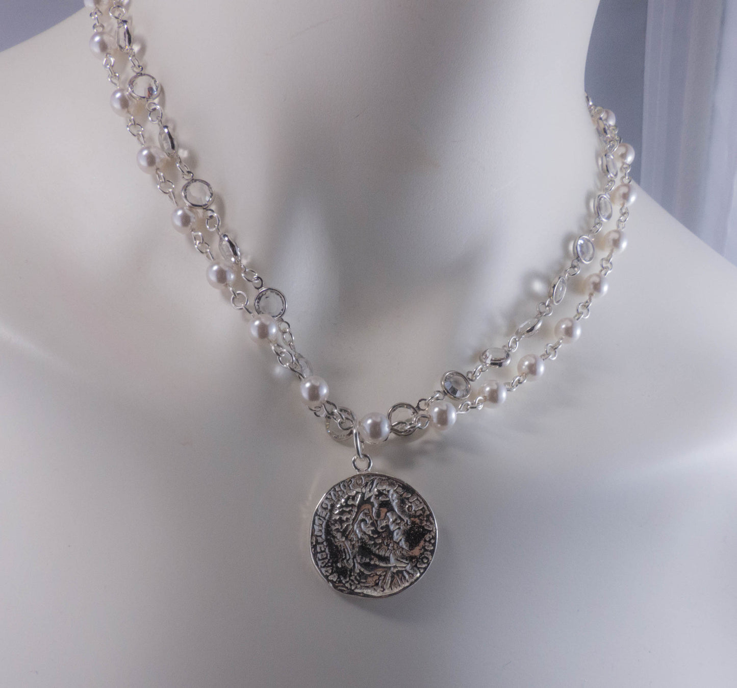 Swarovski Pearls and Crystals - A Wearable Masterpiece Fit for Royalty