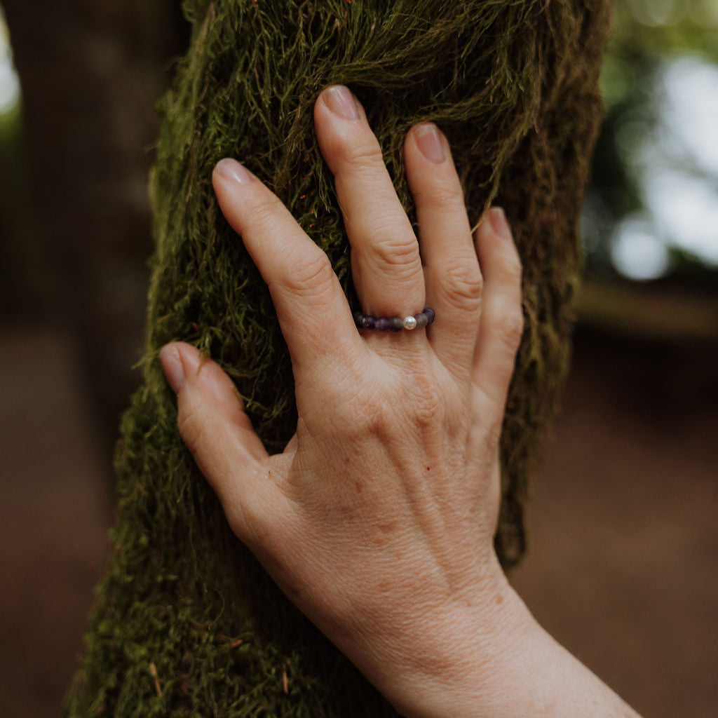 Matte Amethyst and Pearl Stretch Ring Plein De Vie Jewelry
