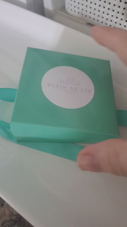 video showing opening box for affirmation cards for becoming