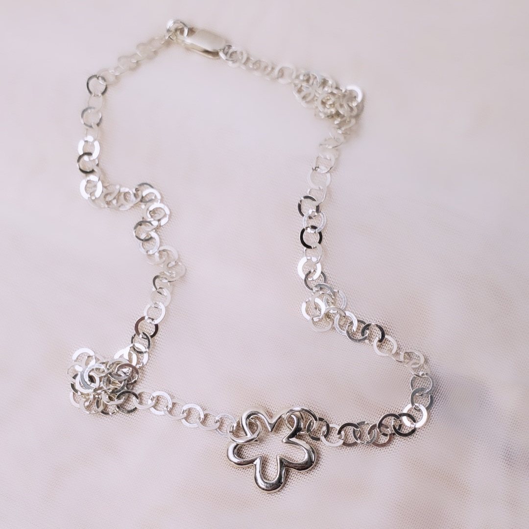 Sterling Silver Daisy Bloom Necklace