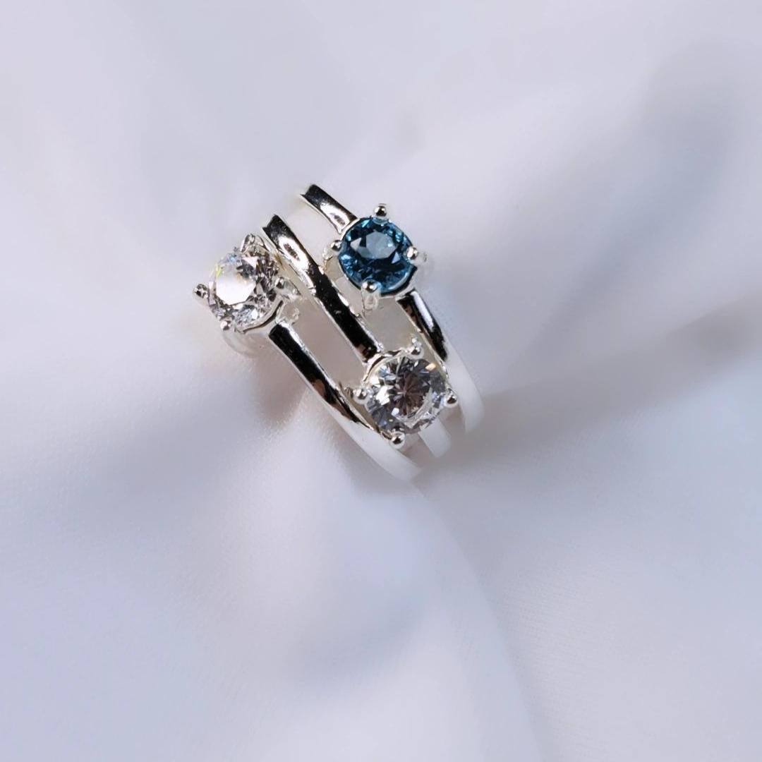 Swarovski Brilliance in Blue Topaz Sterling Silver Ocean Ring