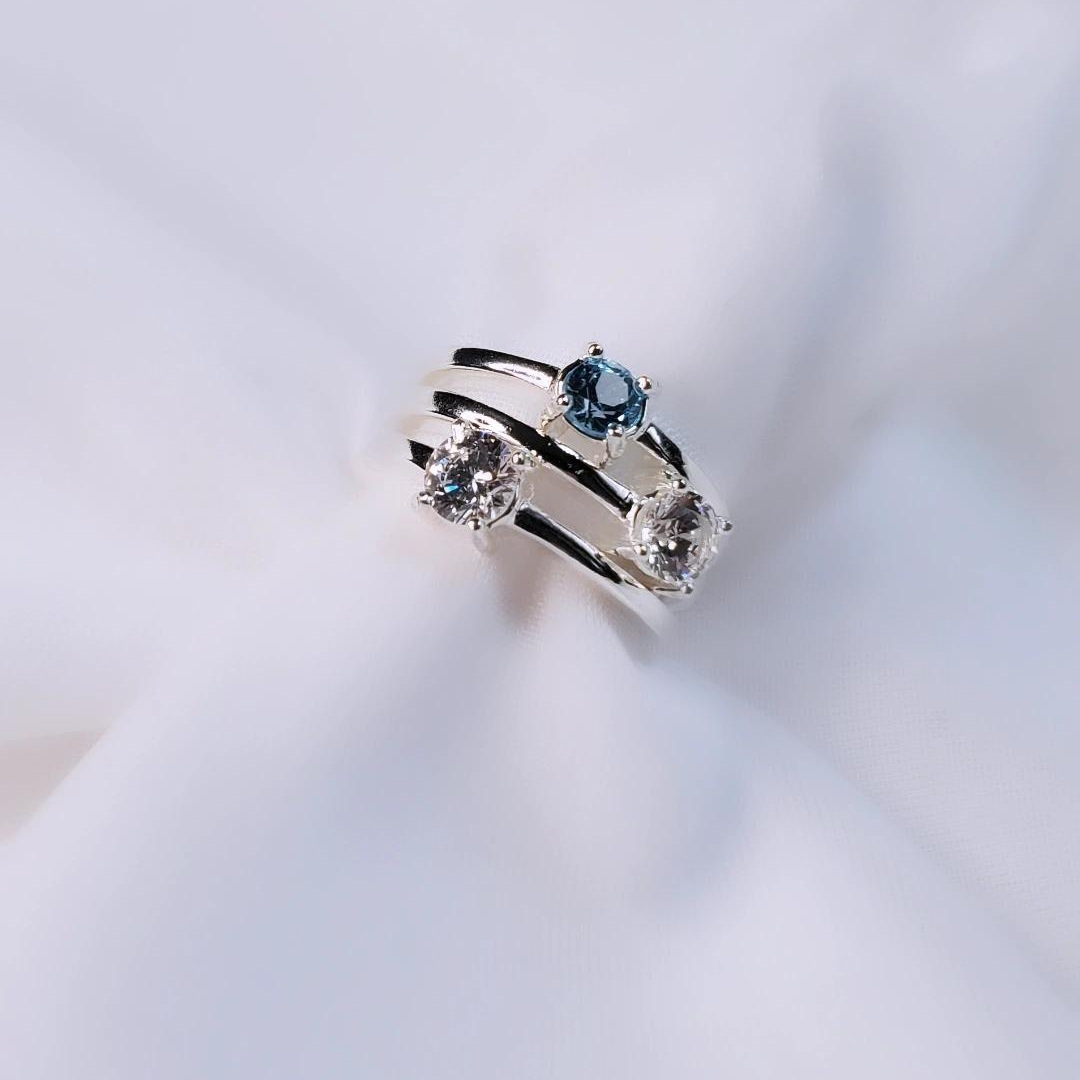 Swarovski Brilliance in Blue Topaz Sterling Silver Ocean Ring