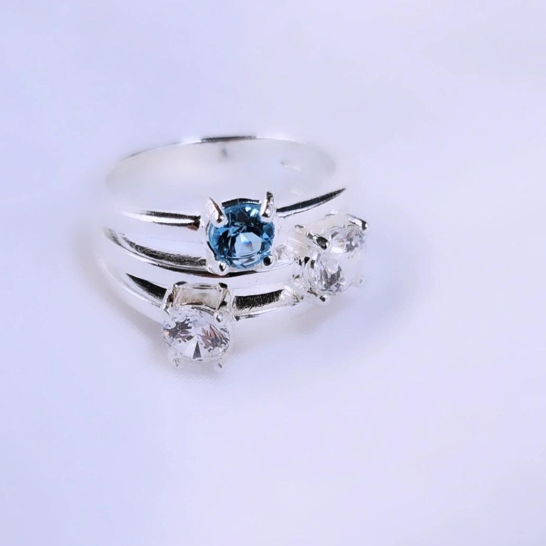 Swarovski Brilliance in Blue Topaz Sterling Silver Ocean Ring