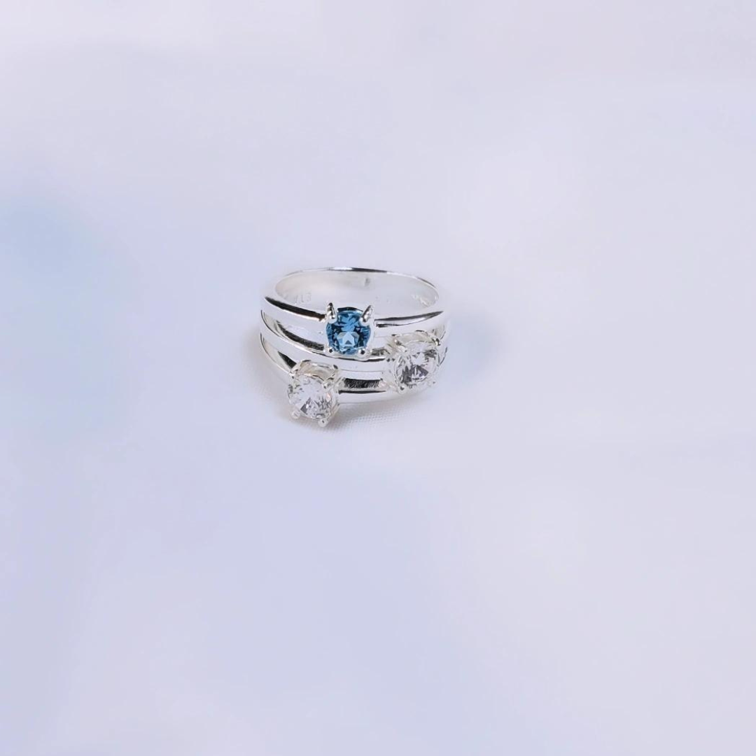 Swarovski Brilliance in Blue Topaz Sterling Silver Ocean Ring