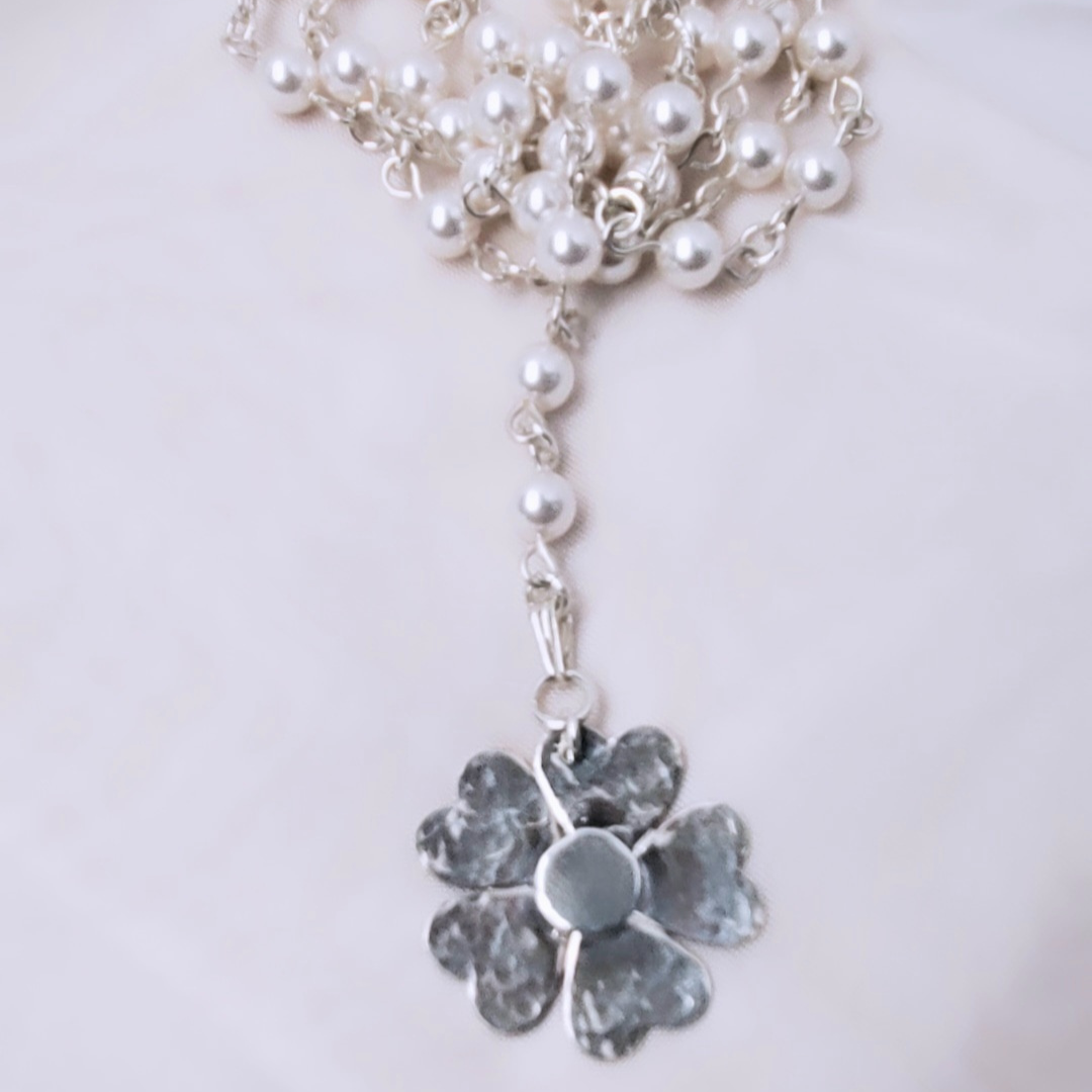 Forever Pearl Necklace with Daisy Pendant
